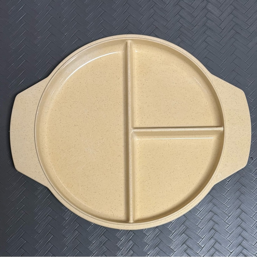 Vintage Regal Ware Microwave Divided Dish Plate Tan Beige 8.5 inches